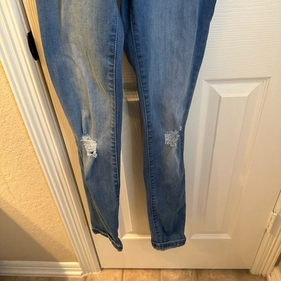 💜3/$15 I & M Jeans overall jeans size small - Picture 4 of 10